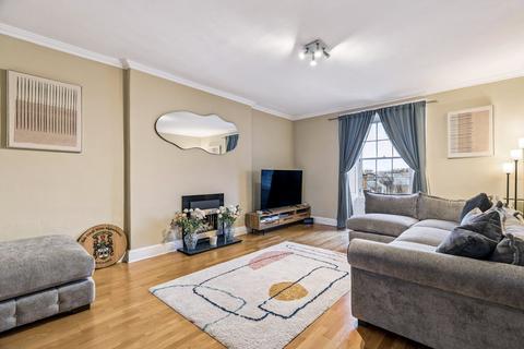 3 bedroom apartment to rent, North Castle Street, Edinburgh, Midlothian