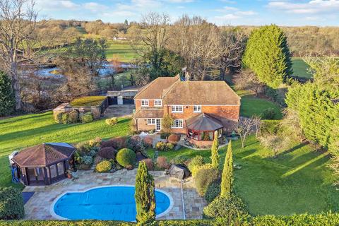 4 bedroom detached house for sale, Faygate Lane, Horsham