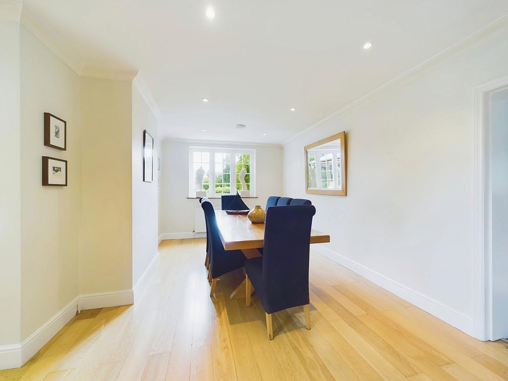 Dining room1