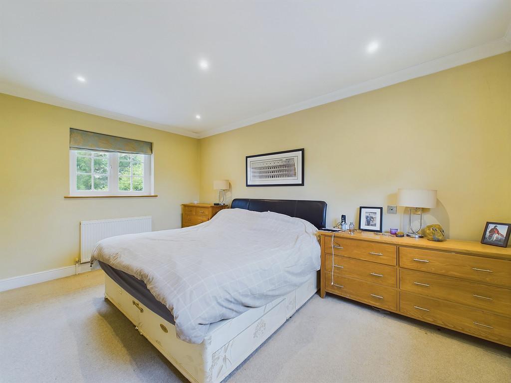 Main bed1