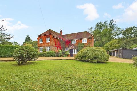 4 bedroom detached house for sale, Faygate Lane, Horsham