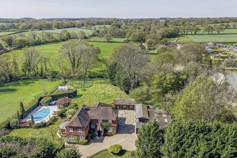 4 bedroom detached house for sale, Faygate Lane, Horsham