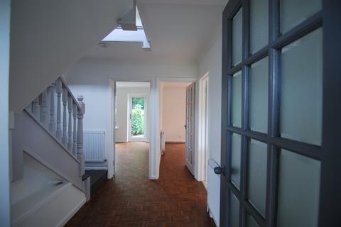 undefined, Old Gardens Close, Tunbridge Wells TN2