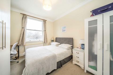 1 bedroom flat to rent, The Chase, London SW4
