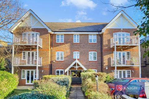 3 bedroom flat for sale, The Ridgeway, Enfield, EN2
