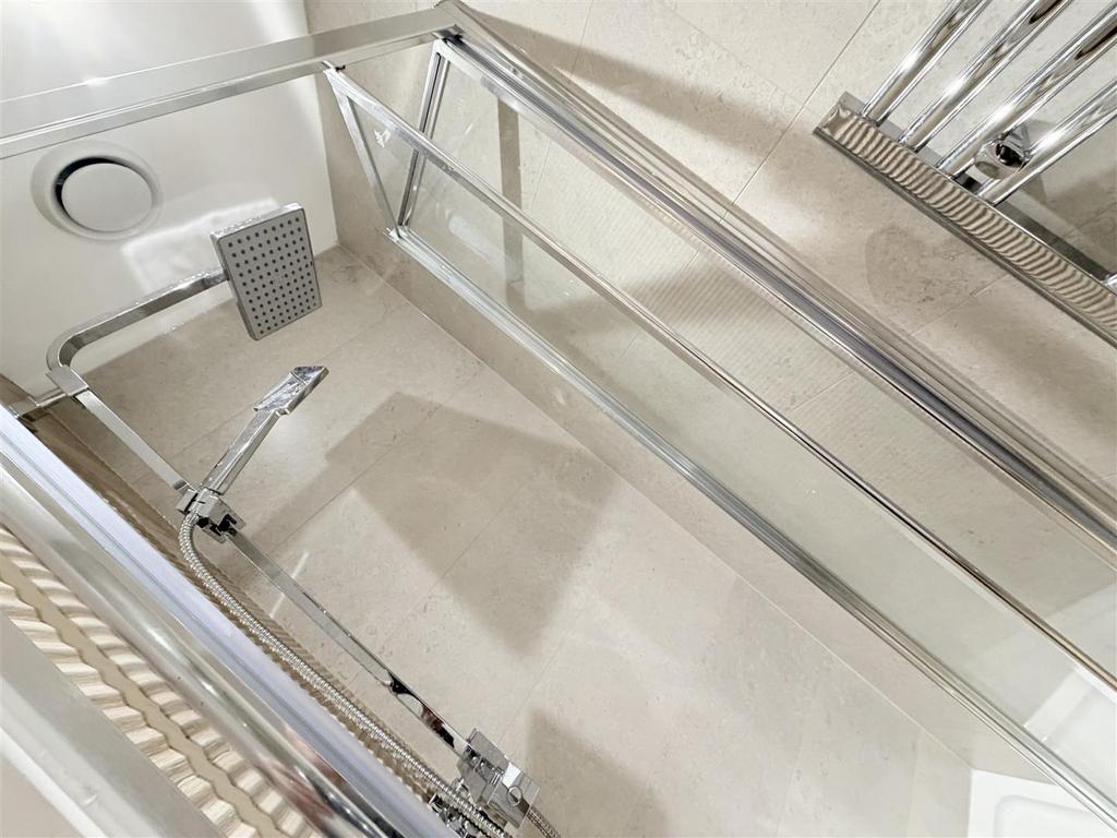 Ensuite Shower Room