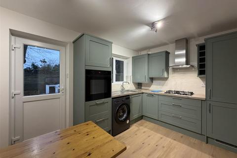2 bedroom mews to rent, Cobham Green, Whitnash, Leamington Spa, Warwickshire