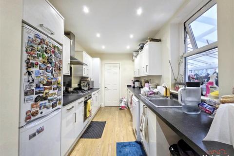 3 bedroom semi-detached house for sale, Hook Road, Epsom KT19