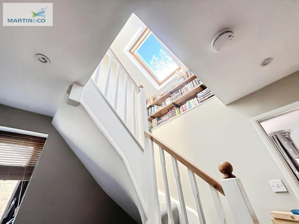 Aebc0ab5-Fuscote 20hallway 20stairs