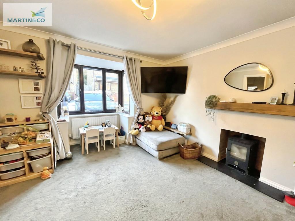 32c1ffb5-Fuscote 20living 20area 202