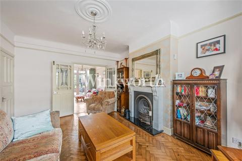 3 bedroom terraced house for sale, River Avenue, London, N13