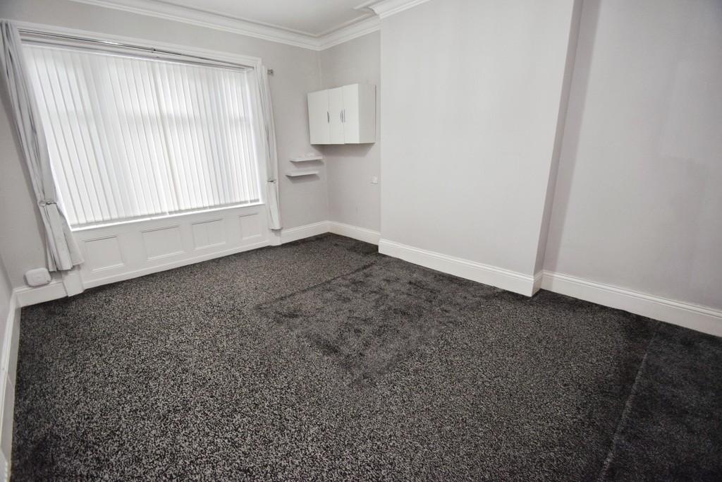 41403396-Bedroom 203