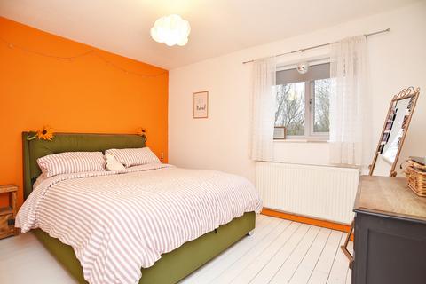 2 bedroom semi-detached house for sale, Yarrow Drive, Harrogate