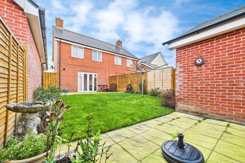 3 bedroom semi-detached house for sale, Ghale Way, Folkestone