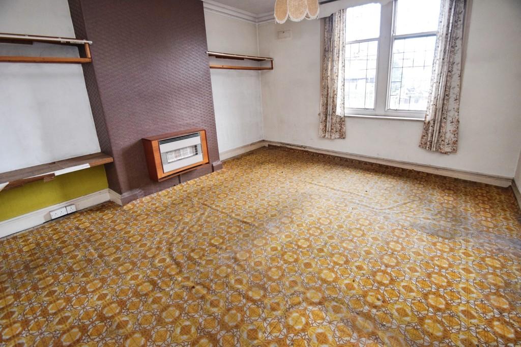 Fb03cd78-Bedroom 204