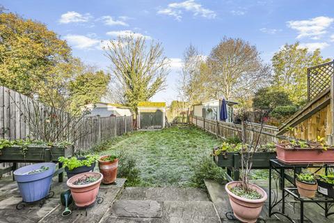 3 bedroom end of terrace house for sale, Ravenscar Road, Surbiton KT6
