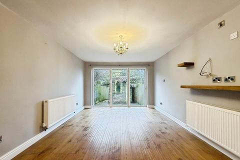 2 bedroom terraced house to rent, Underwood Road, Bristol BS20