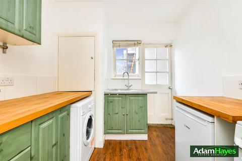 2 bedroom apartment for sale, Friern Park, London N12