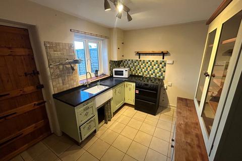 3 bedroom semi-detached house to rent, Cottage Hill, Rotherfield