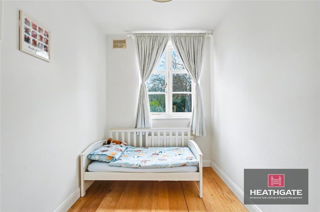 Addison-way-hampstead-garden-suburb-nw11