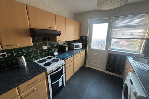 2 bedroom ground floor flat to rent, Monteith Row, Calton