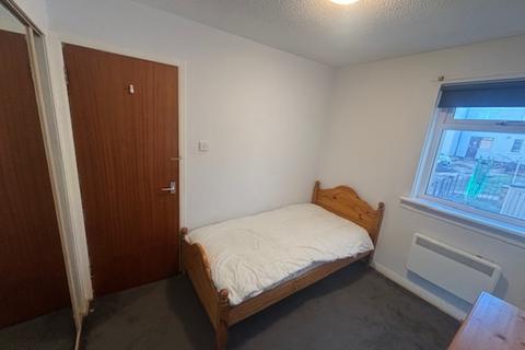 2 bedroom ground floor flat to rent, Monteith Row, Calton