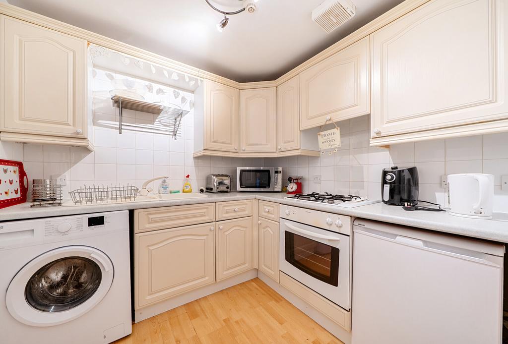 1388940 11 694016...