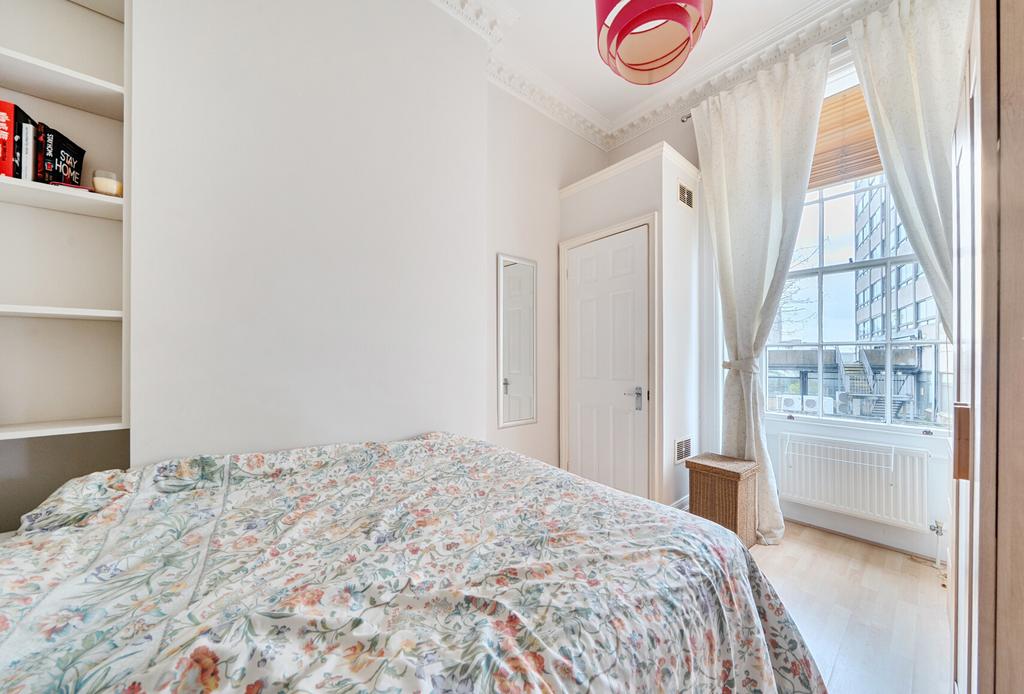 1388940 9 6940169...