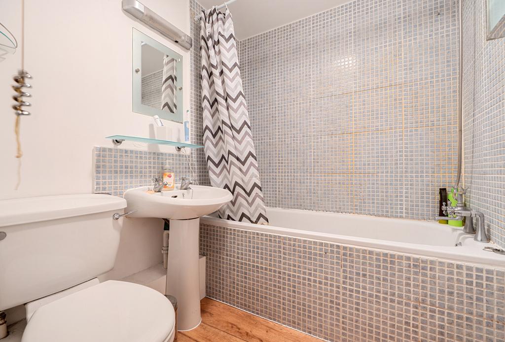 1388940 10 694016...