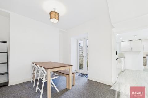 2 bedroom terraced house to rent, Port Tennant Road, Port Tennant, Swansea, SA1