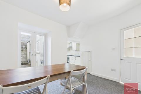 2 bedroom terraced house to rent, Port Tennant Road, Port Tennant, Swansea, SA1