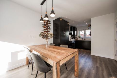 2 bedroom terraced house for sale, Coppice Close, Tunbridge Wells