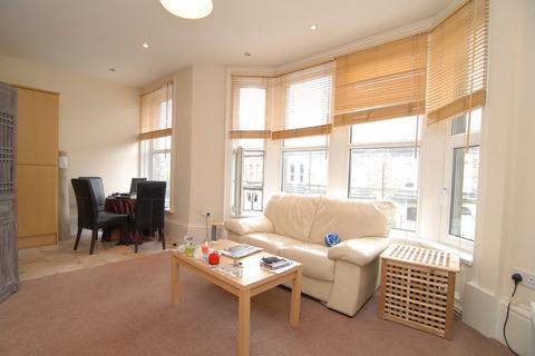 2 bedroom flat for sale, Hyde Park Road, Harrogate, HG1