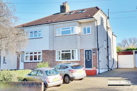 4 bedroom semi-detached house for sale, Bassetts Way, Farnborough