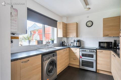 undefined, Groveside Close, Carshalton