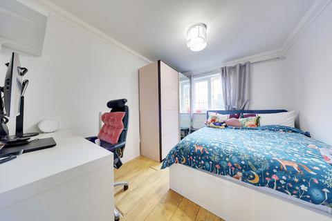 2 bedroom flat for sale, High Street, Orpington