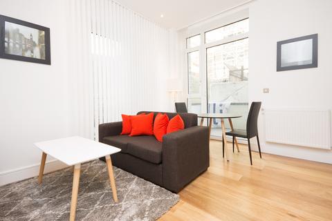 Studio to rent, Caxton Street North, London E16