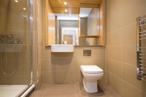 Studio to rent, Caxton Street North, London E16