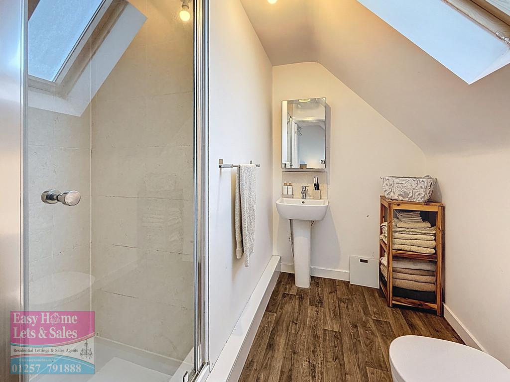 En-suite To Master Bedroom