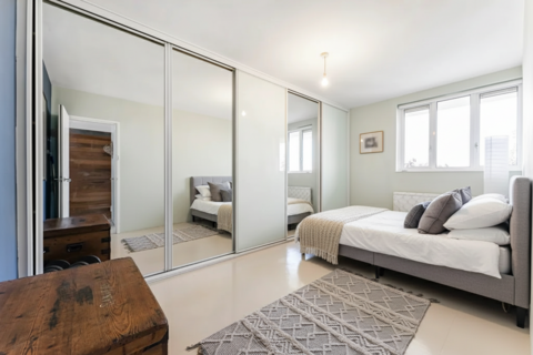 2 bedroom flat for sale, St John Street, Clerkenwell, London, EC1V