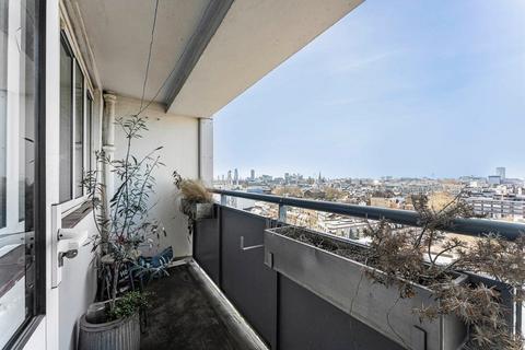 2 bedroom flat for sale, St John Street, Clerkenwell, London, EC1V