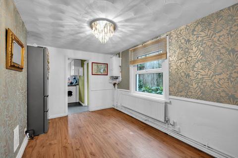 3 bedroom terraced house for sale, Lind Street, London SE8