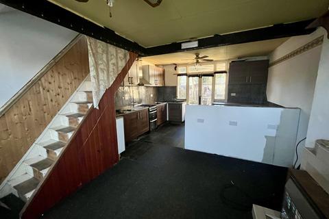 undefined, Hounslow Road, Hanworth, Feltham