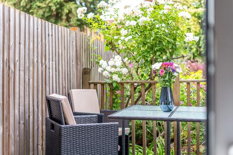2 bedroom end of terrace house for sale, Baildon Street, London SE8