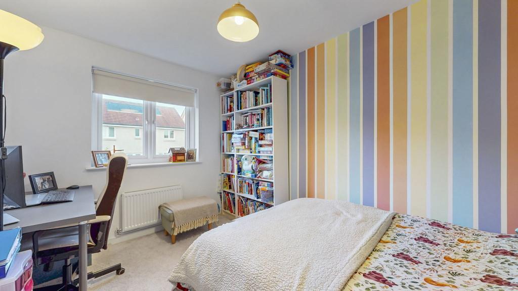 66-web-or-mls-22 Portree Crescent 73