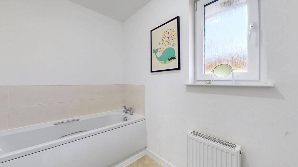 76-web-or-mls-22 Portree Crescent 82