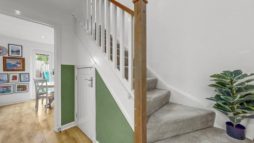 12-web-or-mls-22 Portree Crescent 39