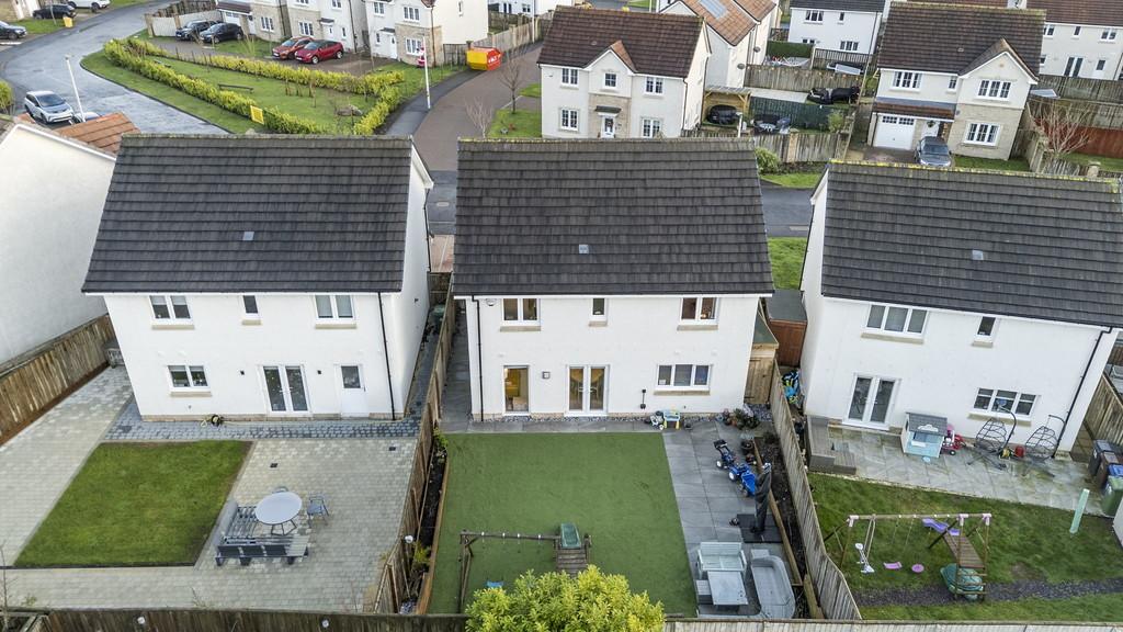 80-web-or-mls-22 Portree Crescent 91