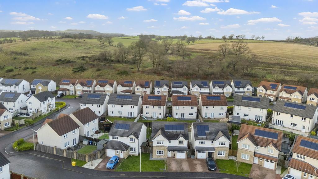 87-web-or-mls-22 Portree Crescent 89