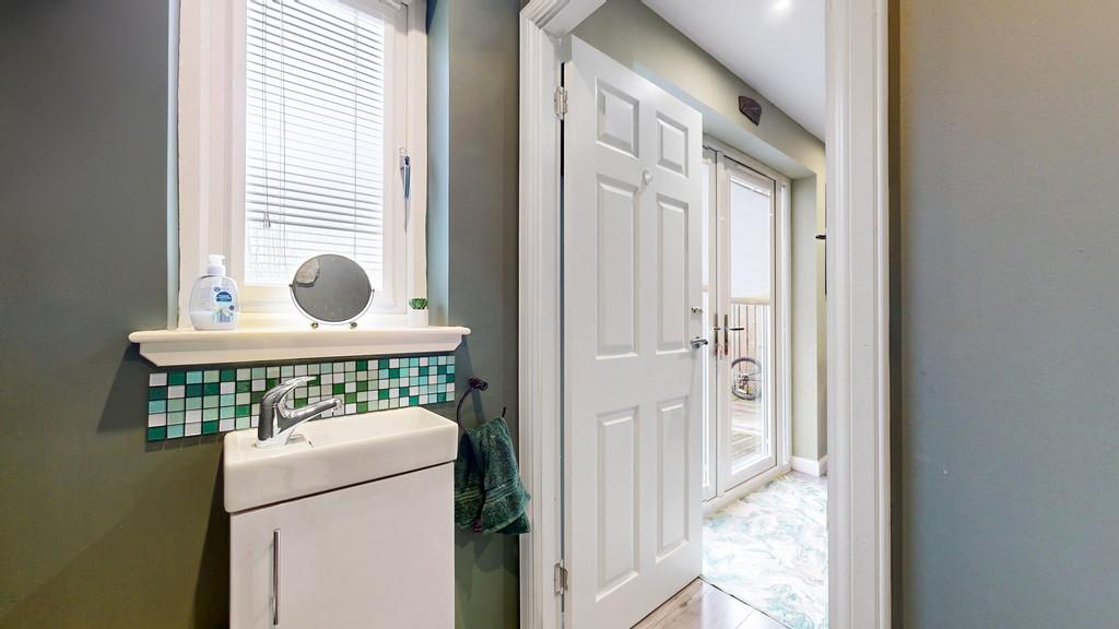 20-web-or-mls-111 Archerhill Road 34